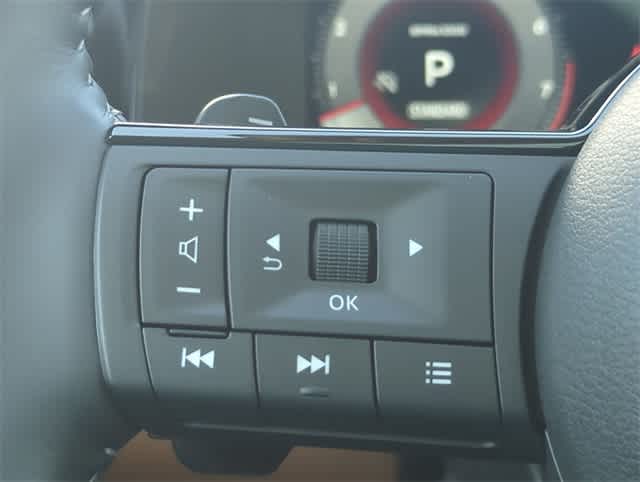 Thumbnail: 2025 Nissan Pathfinder - 26