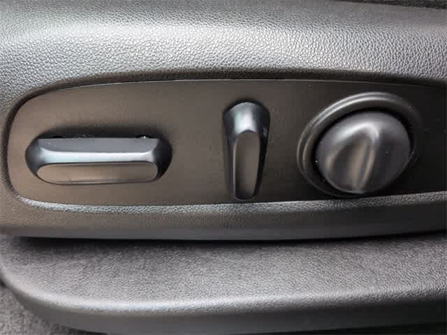 Thumbnail: 2020 Chevrolet Equinox - 18