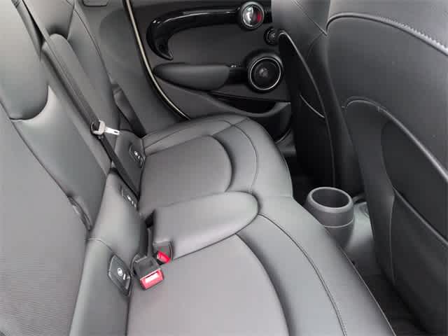 Thumbnail: 2015 MINI Cooper Hardtop - 22