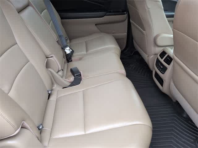 Thumbnail: 2016 Honda Pilot - 22