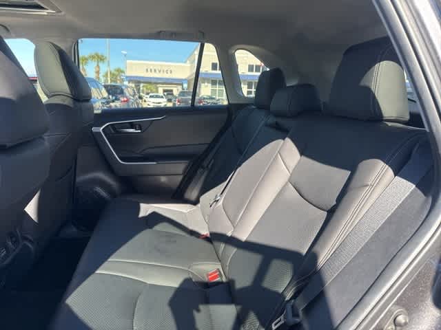 Thumbnail: 2022 Toyota RAV4 - 14