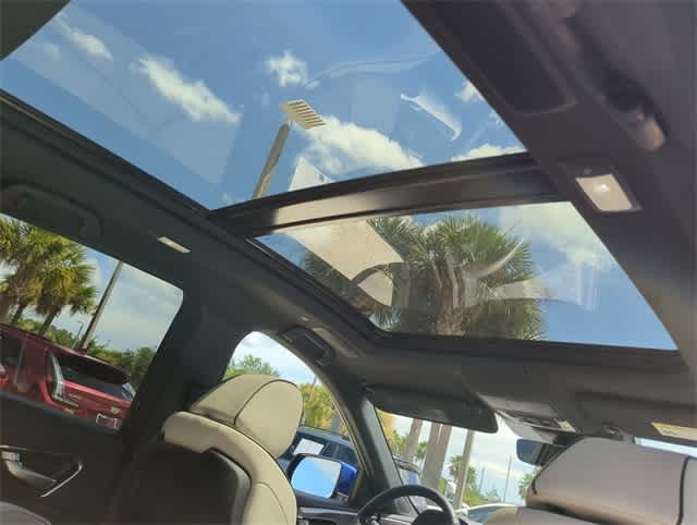 Thumbnail: 2025 Acura RDX - 23
