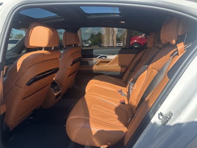 Thumbnail: 2020 BMW 7 Series - 8