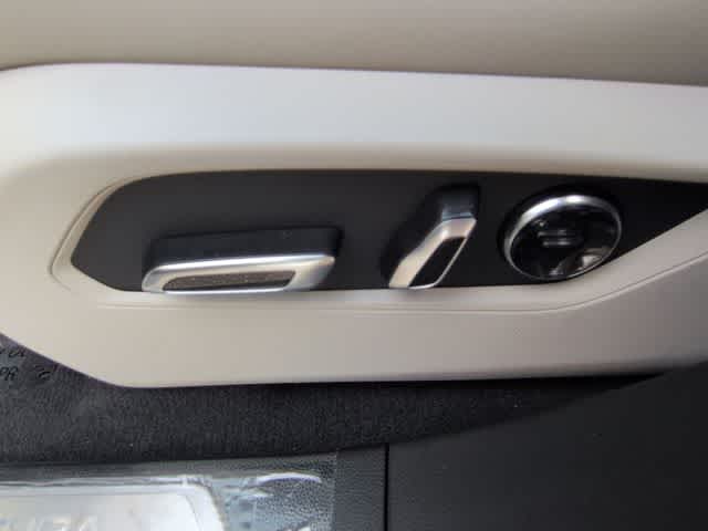 Thumbnail: 2026 Acura RDX - 18