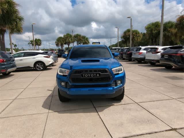 2016 Toyota Tacoma SR5 TRD Sport photo 3