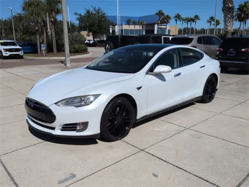 Used 2013 Tesla Model S  Sedan