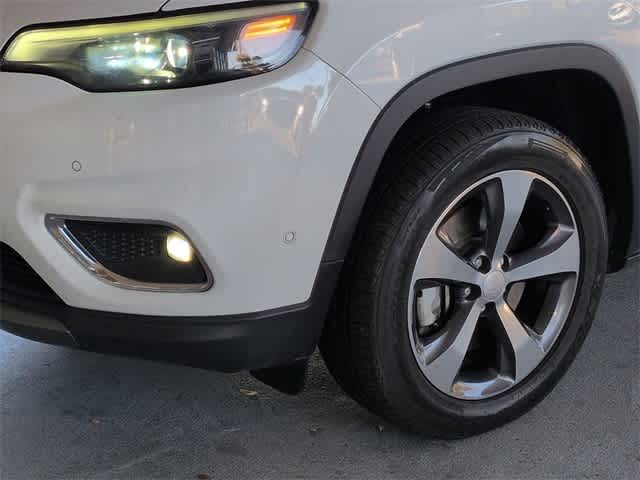 Thumbnail: 2019 Jeep Cherokee - 11