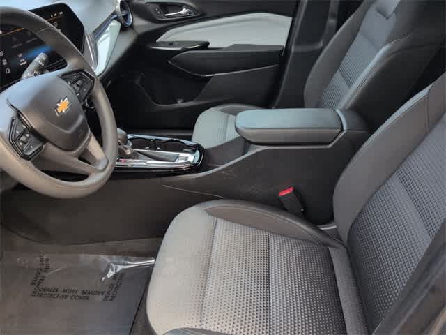 Thumbnail: 2024 Chevrolet Trax - 17