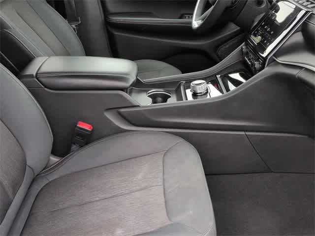 Thumbnail: 2023 Jeep Grand Cherokee L - 21