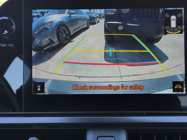 Thumbnail: 2023 Lexus UX - 31