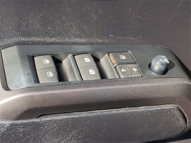 Thumbnail: 2021 Toyota Tacoma - 40