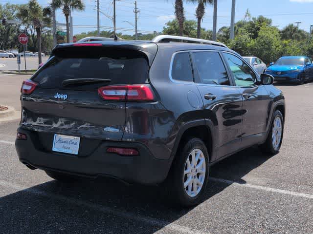 Thumbnail: 2016 Jeep Cherokee - 8