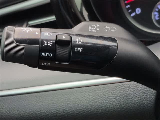 Thumbnail: 2021 Kia K5 - 27