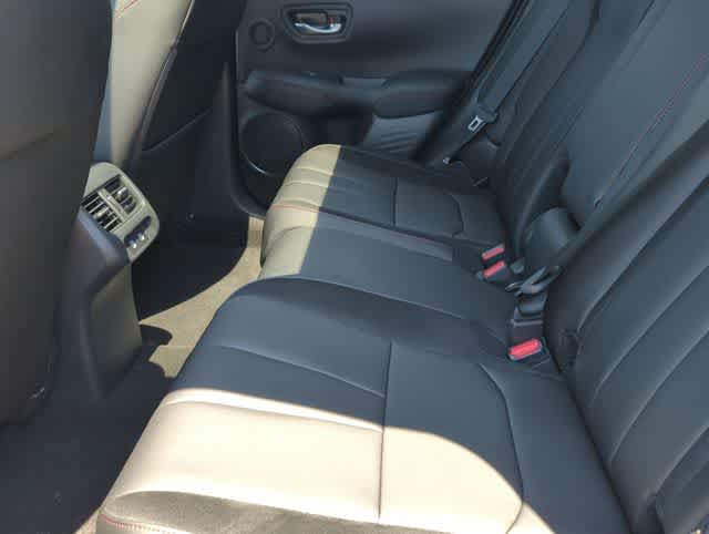 Thumbnail: 2025 Acura ADX - 21