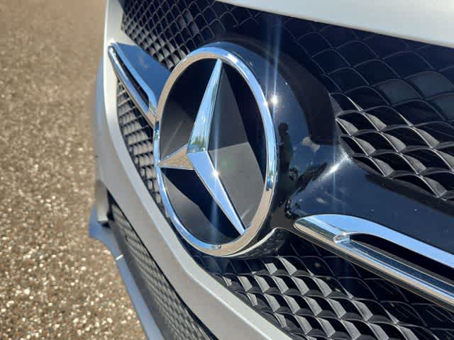 Thumbnail: 2016 Mercedes-Benz GLE - 12