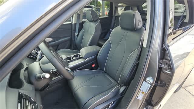 Thumbnail: 2025 Acura RDX - 12