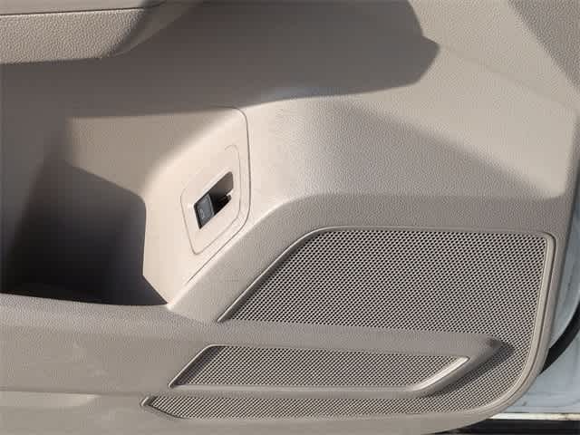 Thumbnail: 2022 Volkswagen Atlas - 29