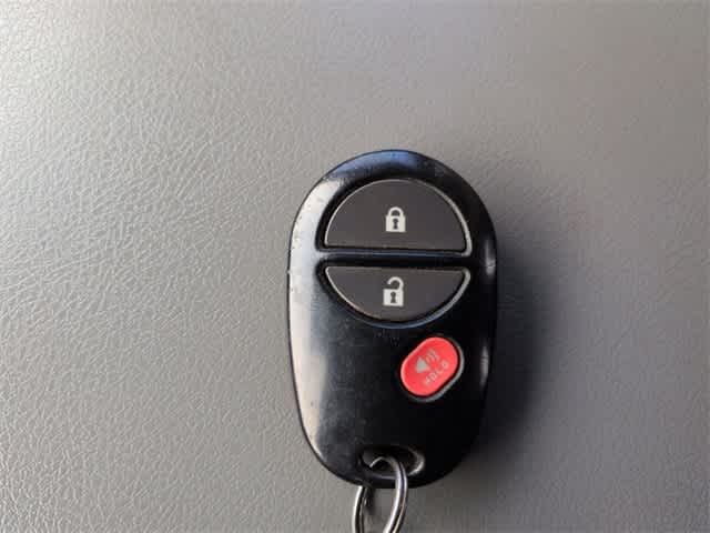 Thumbnail: 2008 Toyota Tundra - 33