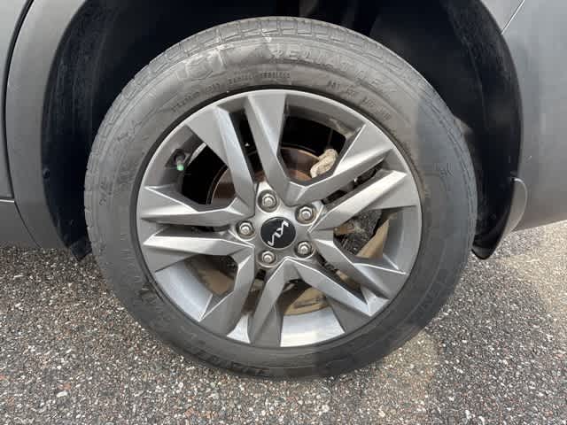 Thumbnail: 2023 Kia Seltos - 10