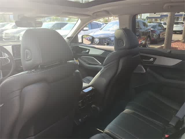 Thumbnail: 2025 Acura MDX - 18