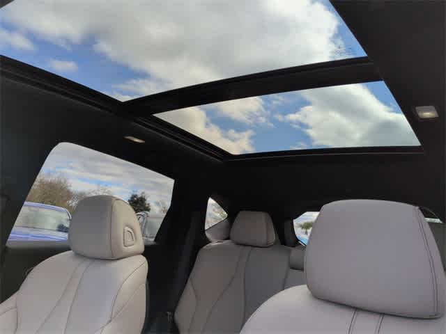 Thumbnail: 2025 Acura RDX - 20