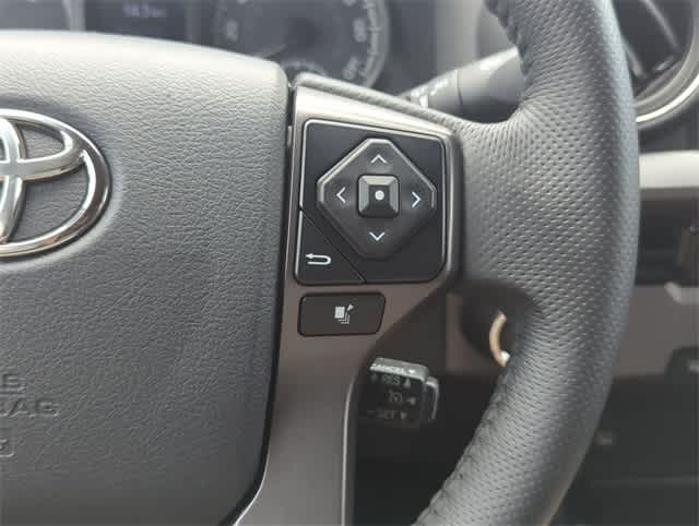 Thumbnail: 2017 Toyota Tacoma - 25