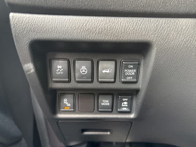 Thumbnail: 2017 Nissan Pathfinder - 25