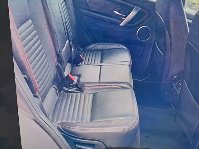 Thumbnail: 2020 Land Rover Discovery Sport - 18