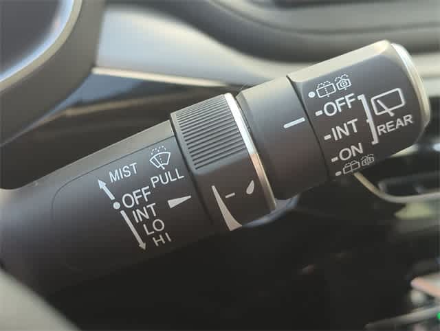 Thumbnail: 2025 Acura MDX - 25