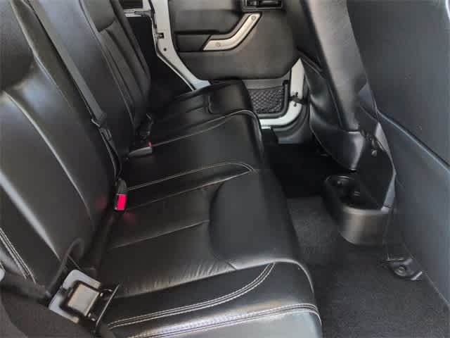 Thumbnail: 2017 Jeep Wrangler - 21