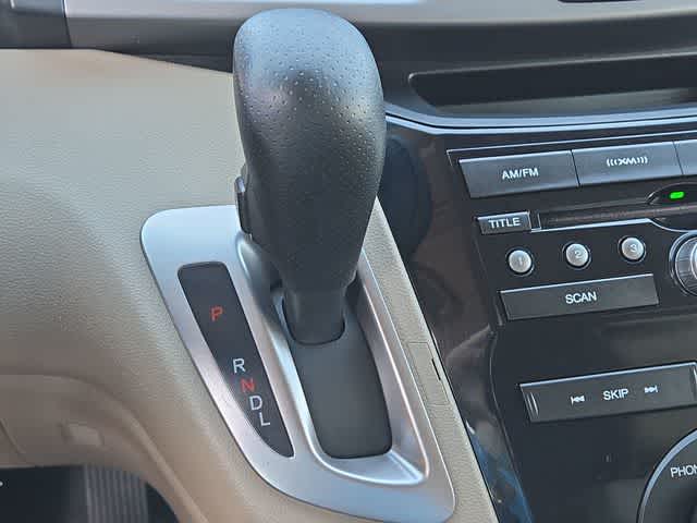 Thumbnail: 2012 Honda Odyssey - 30