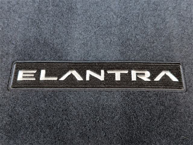 Thumbnail: 2022 Hyundai Elantra - 13