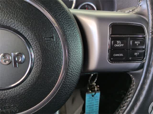 Thumbnail: 2015 Jeep Wrangler - 23