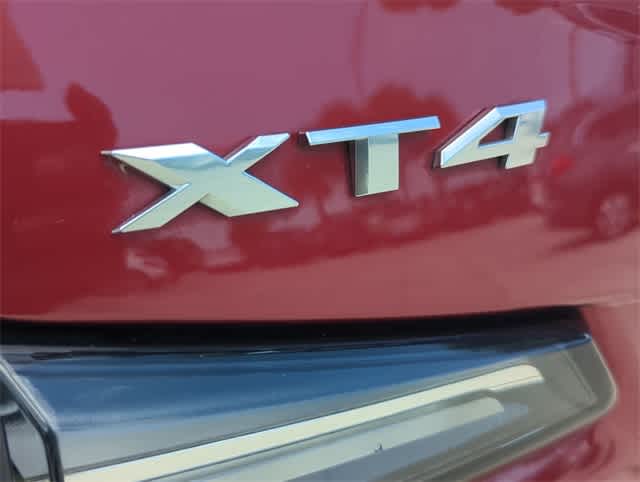 Thumbnail: 2020 Cadillac XT4 - 13