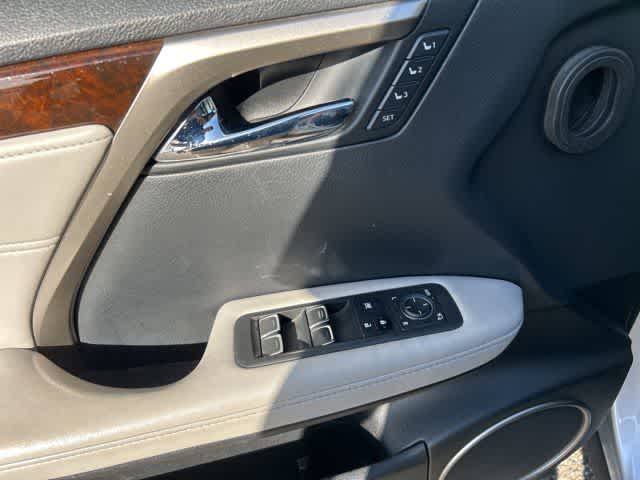 Thumbnail: 2019 Lexus RX - 10