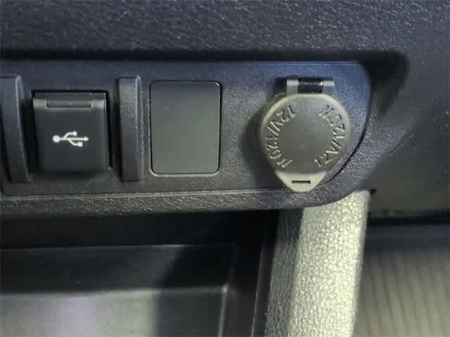 Thumbnail: 2023 Toyota Tacoma - 31