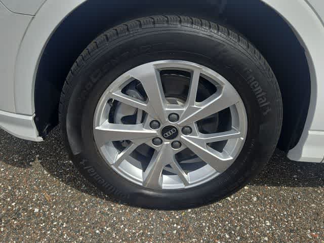 Thumbnail: 2023 Audi Q3 - 14