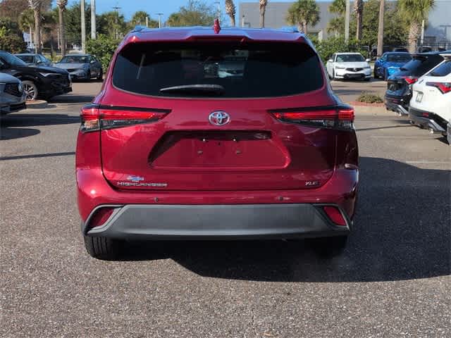 Thumbnail: 2020 Toyota Highlander - 7