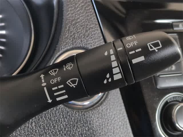 Thumbnail: 2022 Nissan Rogue Sport - 26