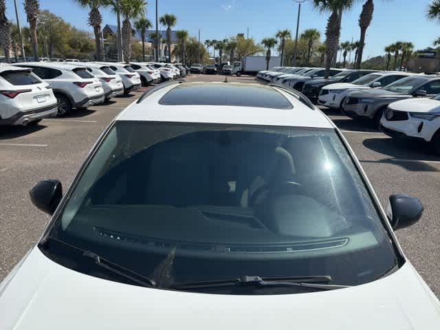 Thumbnail: 2020 Volkswagen Tiguan - 12