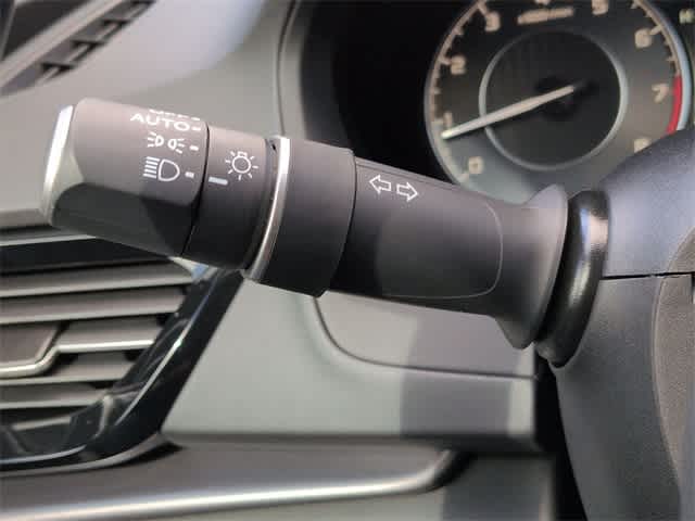 Thumbnail: 2025 Acura RDX - 29