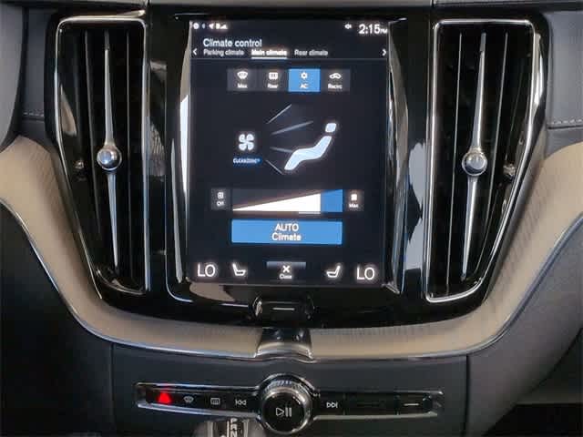 Thumbnail: 2018 Volvo XC60 - 30