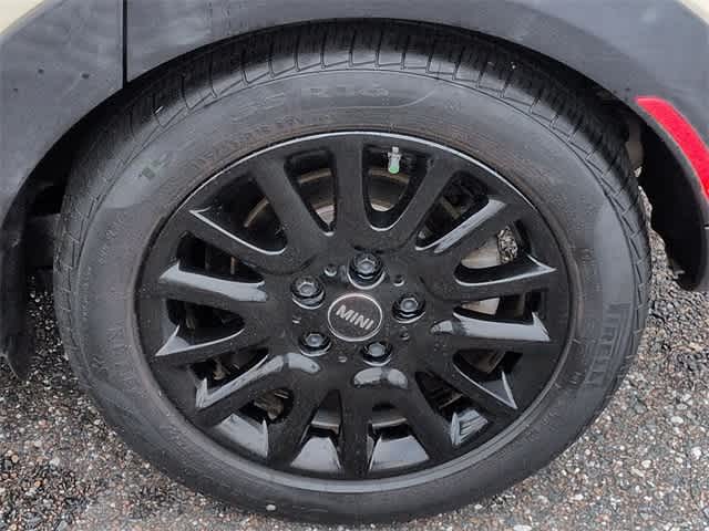 Thumbnail: 2015 MINI Cooper Hardtop - 14
