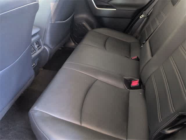 Thumbnail: 2021 Toyota RAV4 - 21