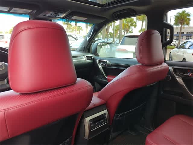 Thumbnail: 2023 Lexus GX - 19