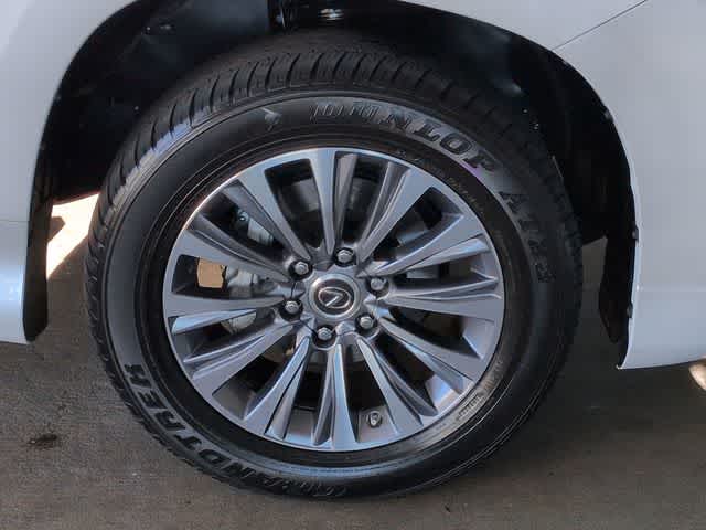 Thumbnail: 2023 Lexus GX - 14