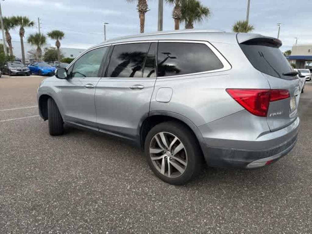 Used 2016 Honda Pilot Touring SUV