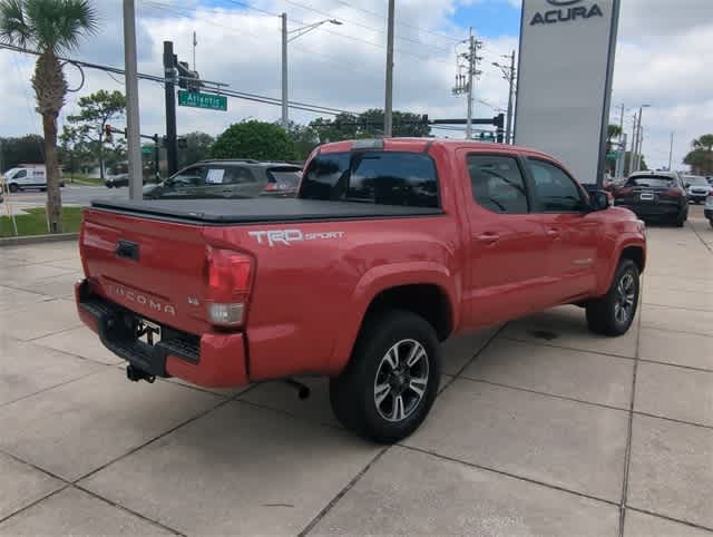 Thumbnail: 2017 Toyota Tacoma - 8