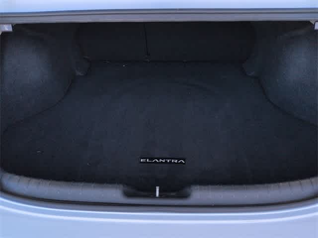 Thumbnail: 2022 Hyundai Elantra - 36