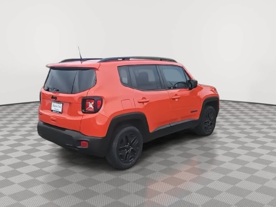 Thumbnail: 2019 Jeep Renegade - 8
